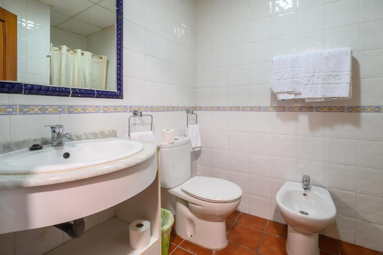 Hotel H28 Camas Dış mekan fotoğraf