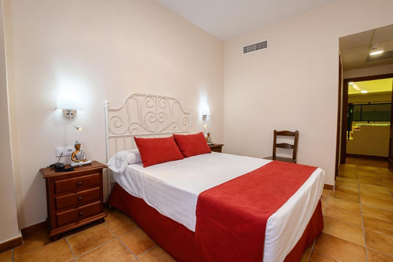 Hotel H28 Camas Dış mekan fotoğraf